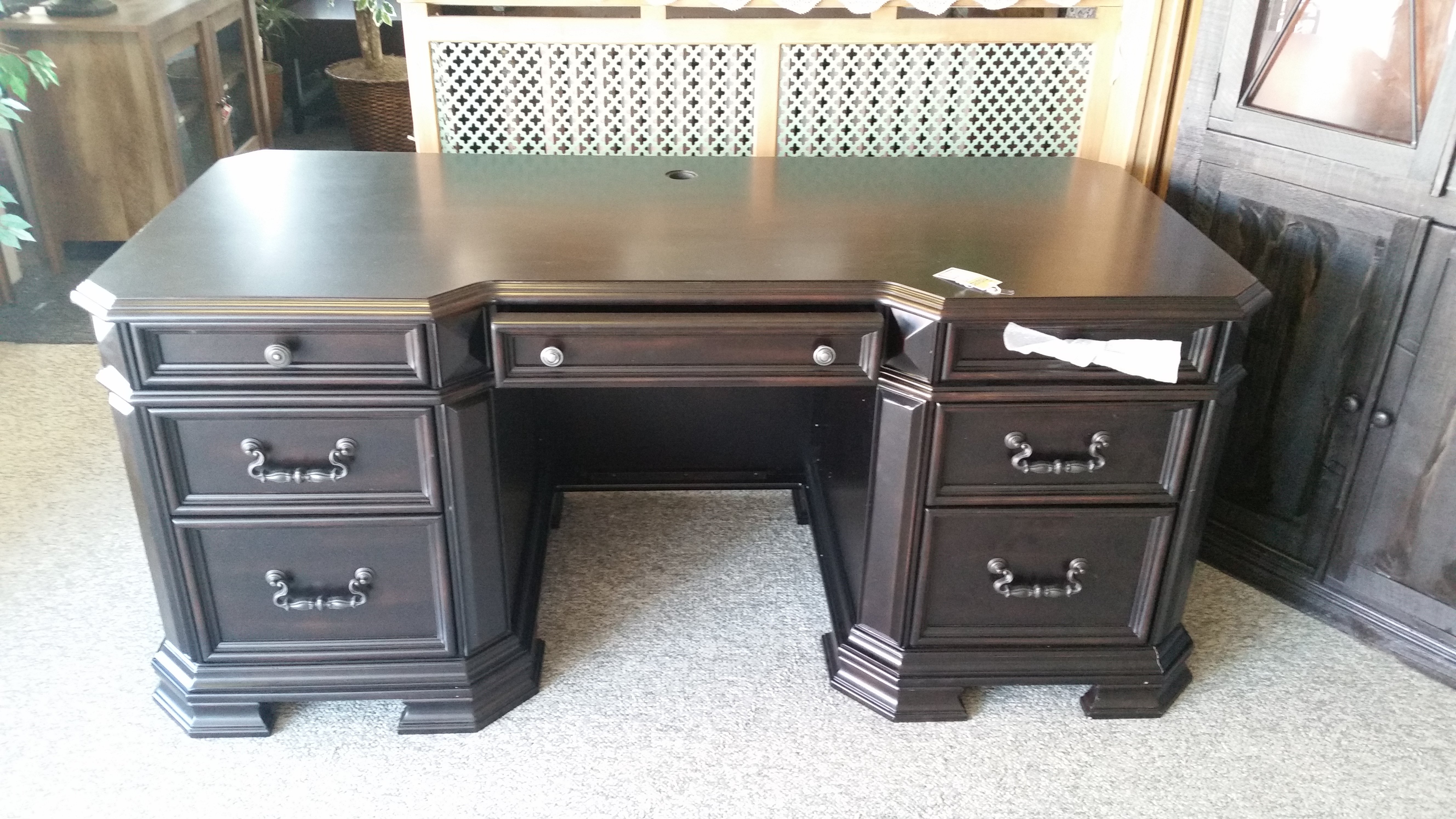 Visit our Furniture Store in Lincoln NE Household Appliances